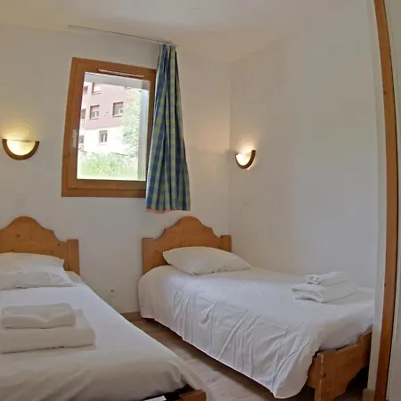 3 Pieces Avec Balcon, Animaux Admis, Parking. 7 Couchages, Hameau De La Foret - Fr-1-291-776 Valmorel